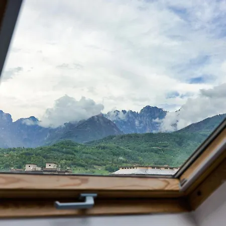 Sky Light Dolomiti, Attico Apartmán Belluno