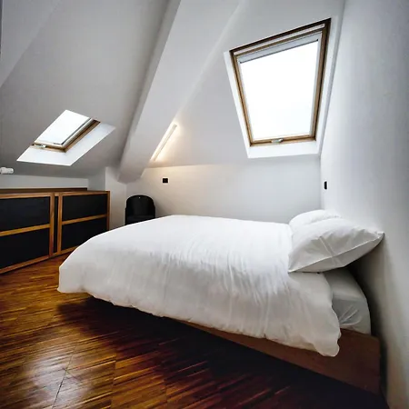 Sky Light Dolomiti, Attico *